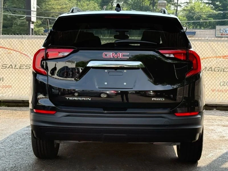 2021 GMC Terrain - Image 10 of 12