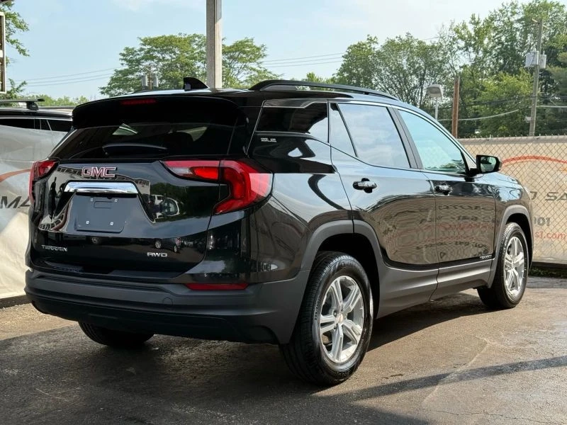 2021 GMC Terrain - Image 11 of 12