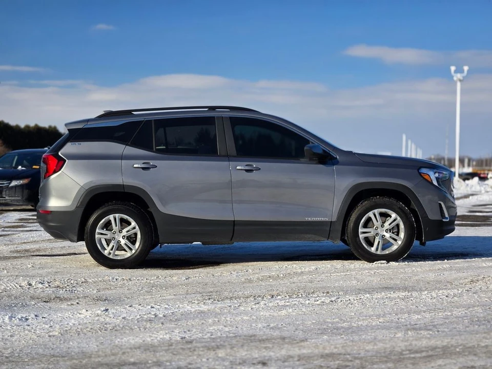 2021 GMC Terrain - Image 8 of 12