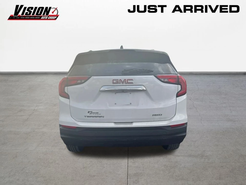 2021 GMC Terrain - Image 6 of 8