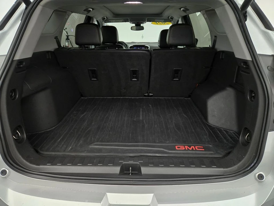 2021 GMC Terrain - Image 11 of 12