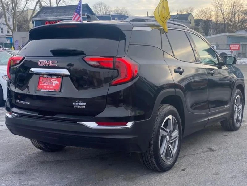 2021 GMC Terrain - Image 6 of 12
