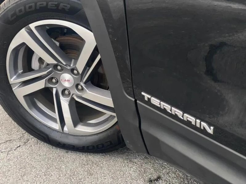 2021 GMC Terrain - Image 10 of 12