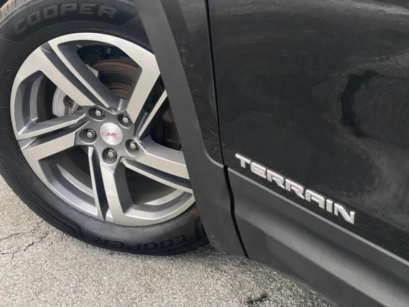 2021 GMC Terrain - Image 10 of 12