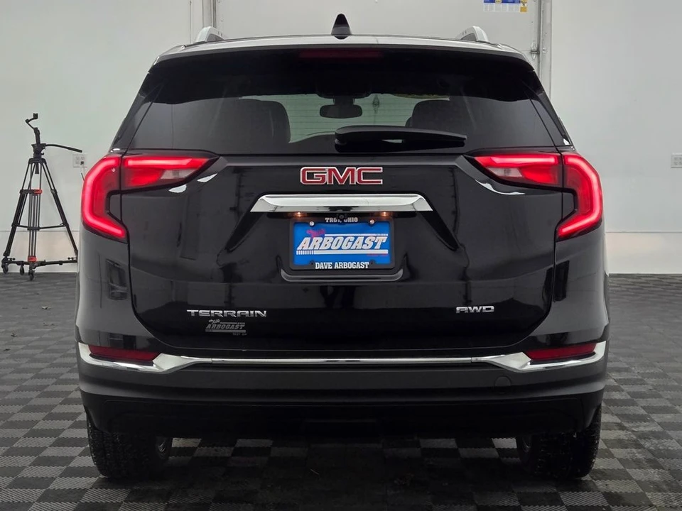 2021 GMC Terrain - Image 11 of 12