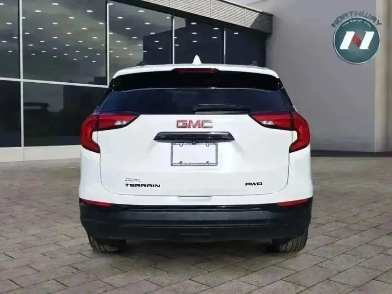 2021 GMC Terrain - Image 4 of 12