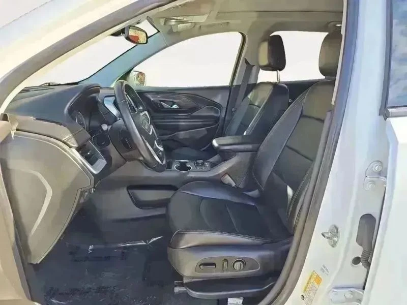 2021 GMC Terrain - Image 9 of 12