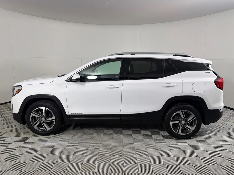 2021 GMC Terrain - Image 8 of 12