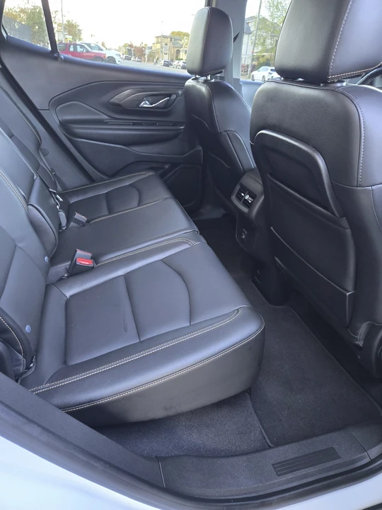 2021 GMC Terrain - Image 17 of 21