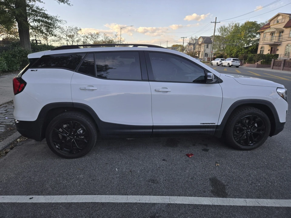 2021 GMC Terrain - Image 5 of 21