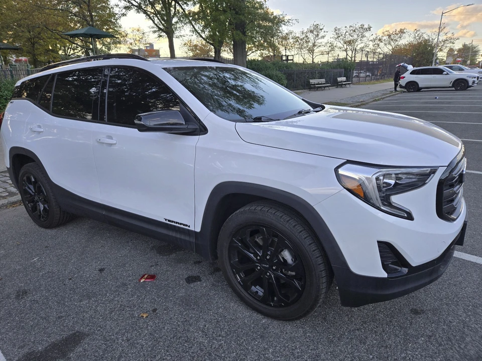2021 GMC Terrain - Image 4 of 21