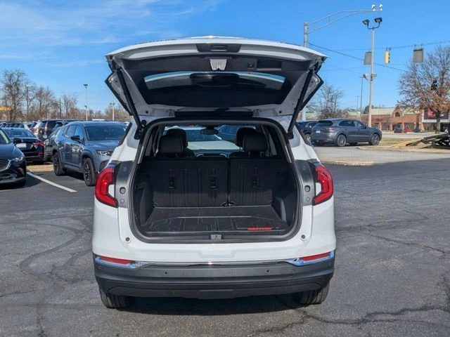 2021 GMC Terrain - Image 8 of 12