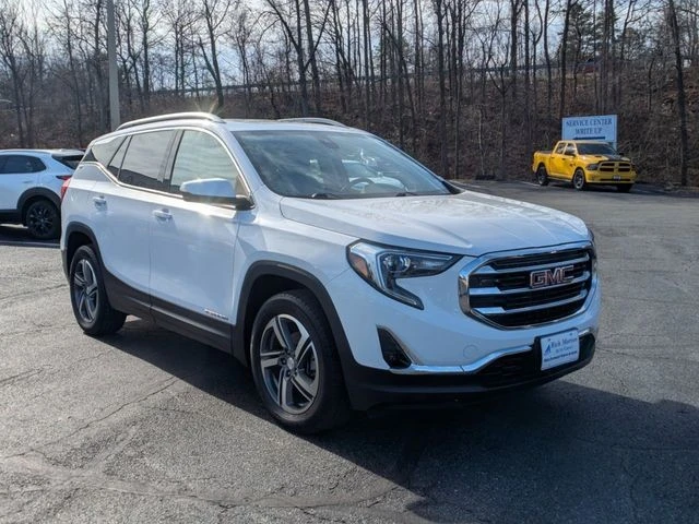 2021 GMC Terrain - Image 2 of 12