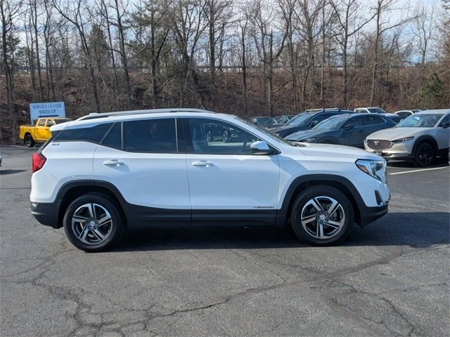 2021 GMC Terrain - Image 10 of 12