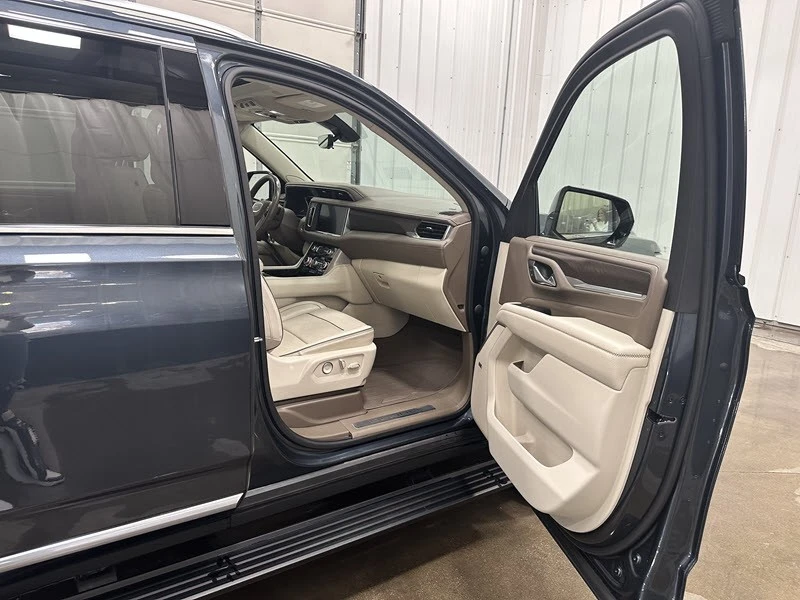 2021 GMC Yukon 5th Gen - Image 16 of 21
