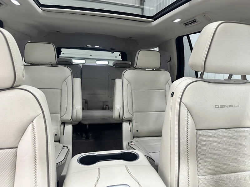 2021 GMC Yukon 5th Gen - Image 19 of 21