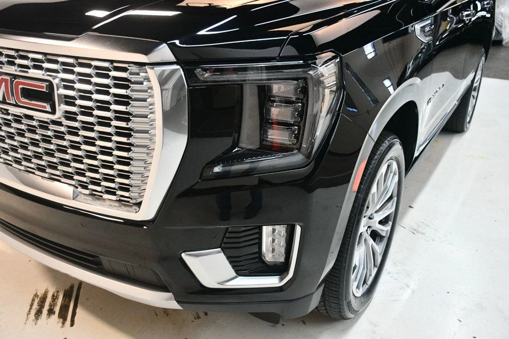 2021 GMC Yukon 5th Gen - Image 12 of 12