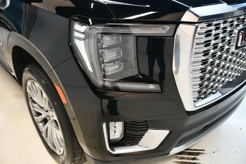 2021 GMC Yukon 5th Gen - Image 11 of 12