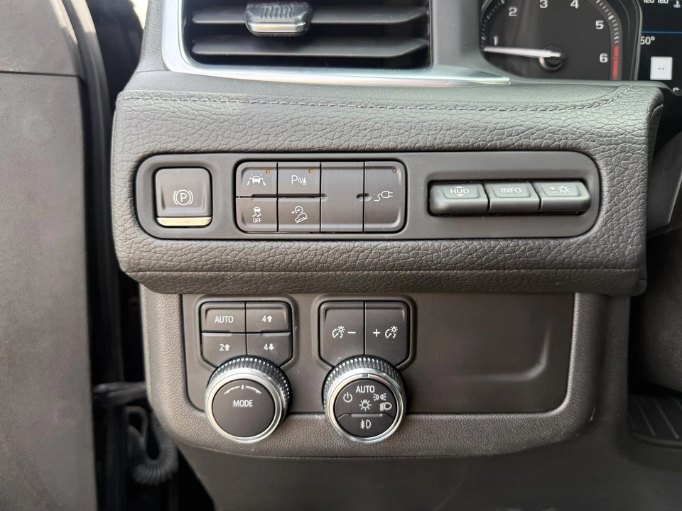 2021 GMC Yukon 5th Gen - Image 21 of 31