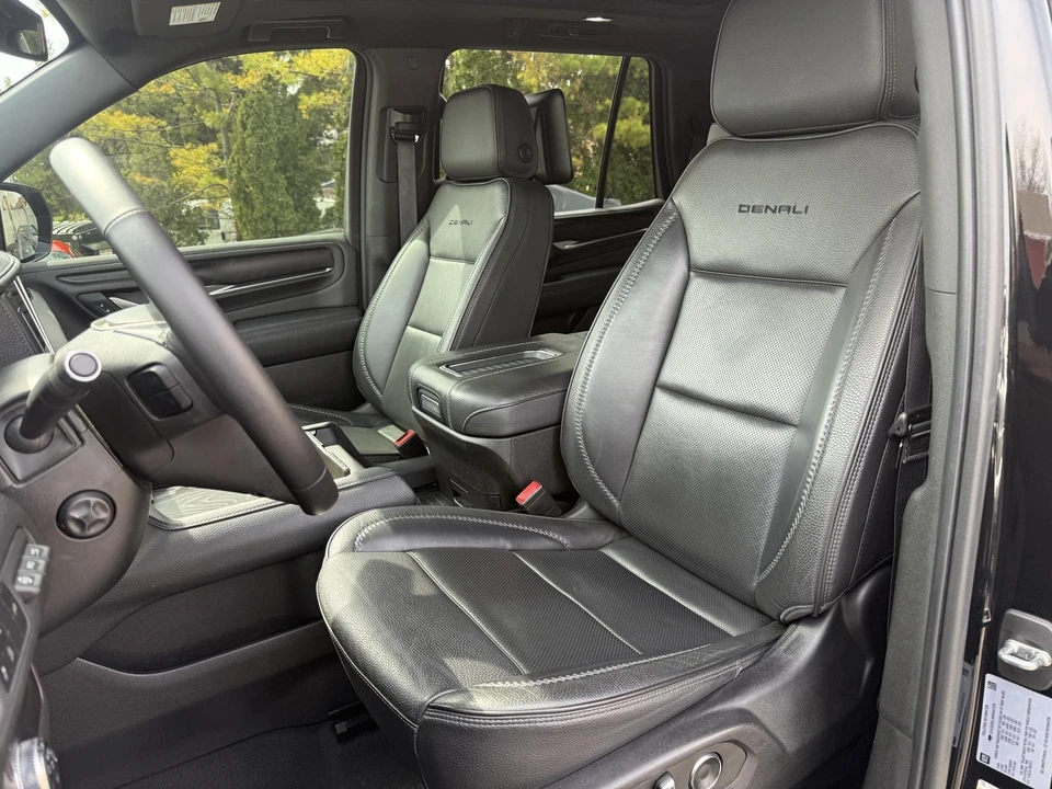 2021 GMC Yukon 5th Gen - Image 19 of 31
