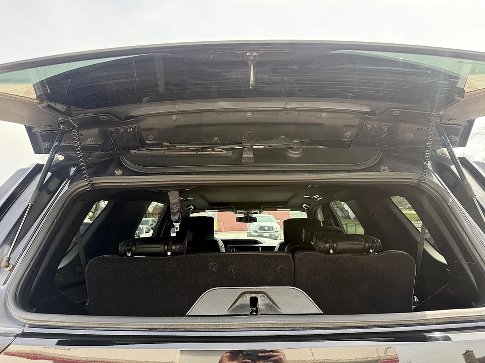 2021 GMC Yukon 5th Gen - Image 8 of 21