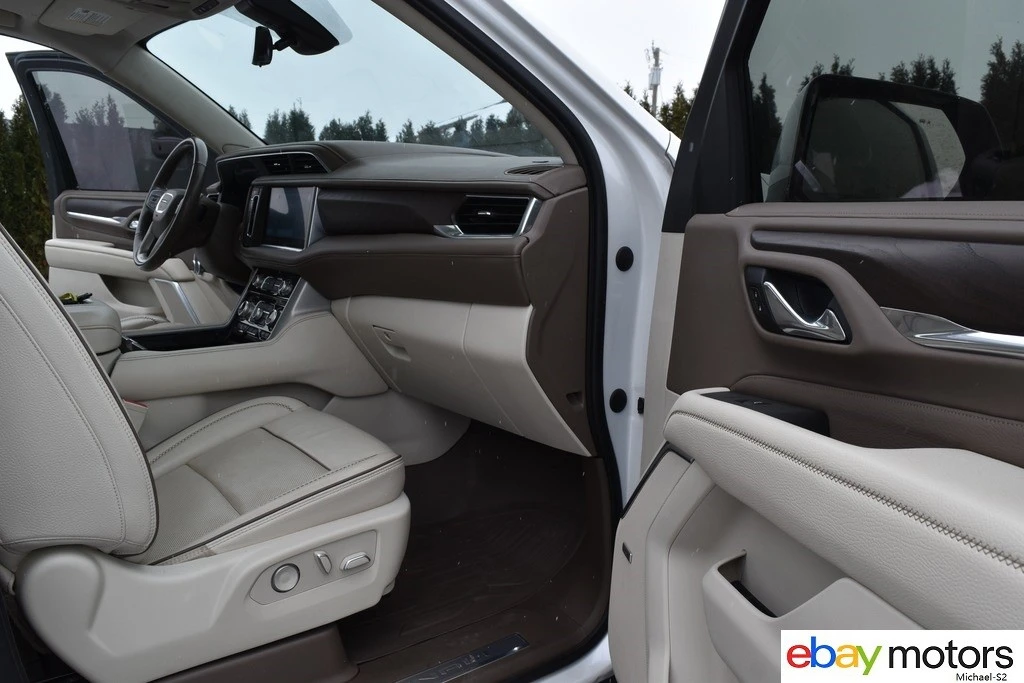 2021 GMC Yukon 5th Gen - Image 18 of 21