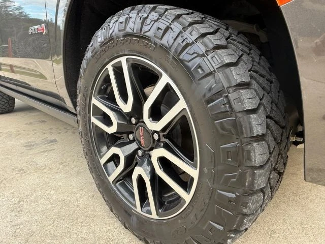 2021 GMC Yukon 5th Gen - Image 17 of 18