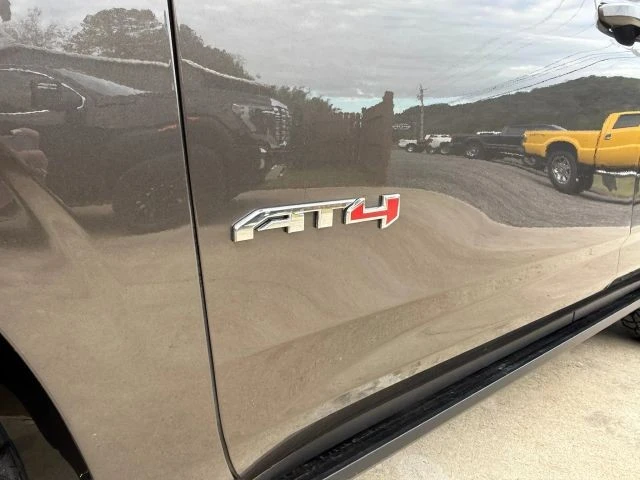 2021 GMC Yukon 5th Gen - Image 16 of 18