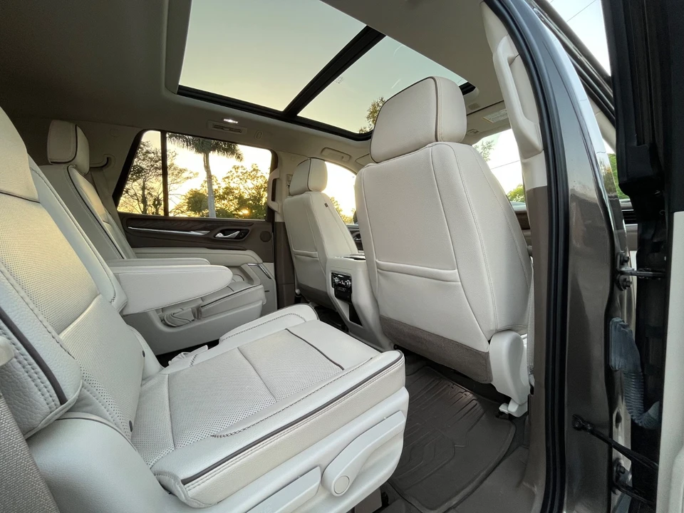 2021 GMC Yukon 5th Gen - Image 14 of 21