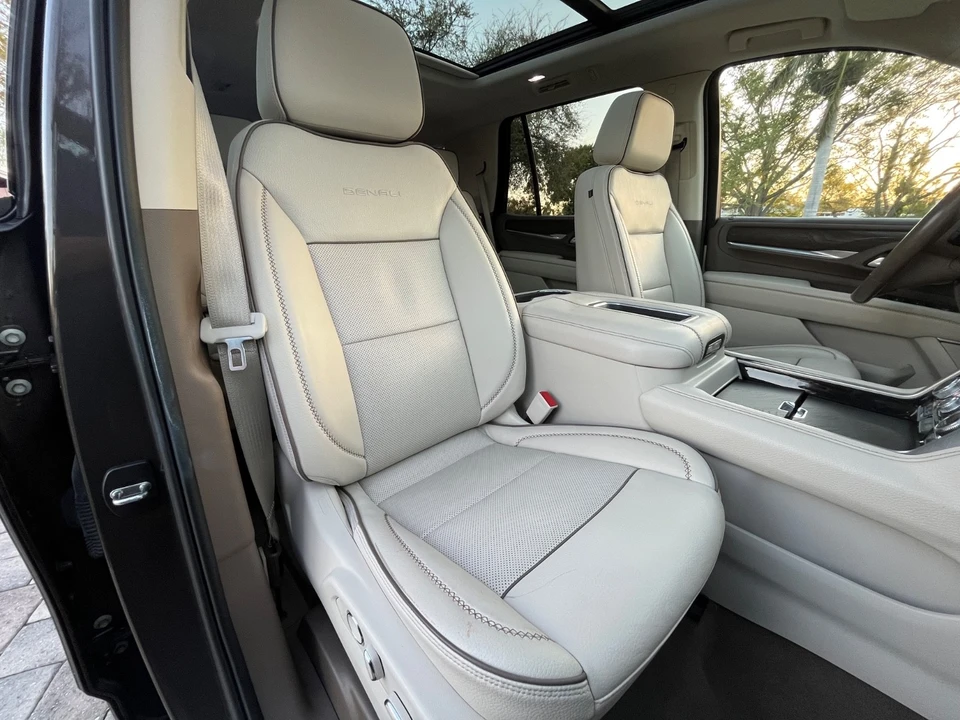 2021 GMC Yukon 5th Gen - Image 20 of 21