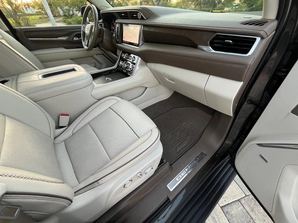 2021 GMC Yukon 5th Gen - Image 19 of 21