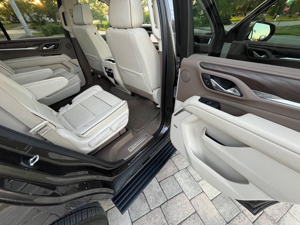 2021 GMC Yukon 5th Gen - Image 13 of 21