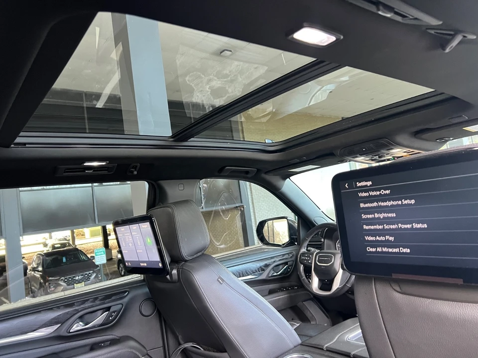 2021 GMC Yukon 5th Gen - Image 17 of 21