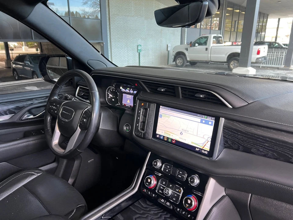 2021 GMC Yukon 5th Gen - Image 14 of 21