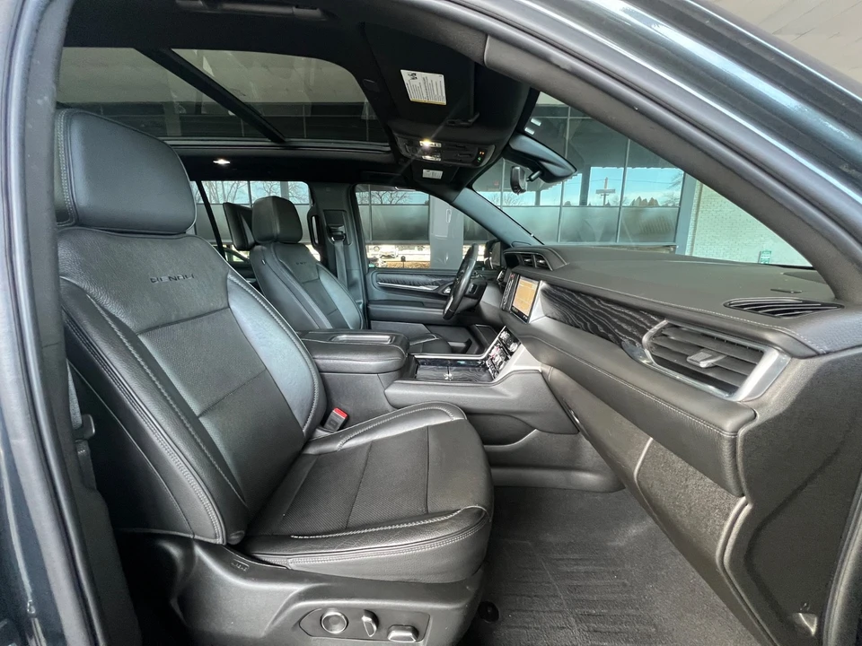 2021 GMC Yukon 5th Gen - Image 15 of 21