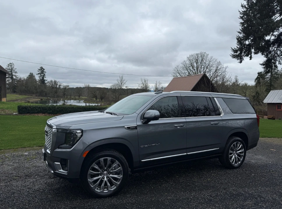 2021 GMC Yukon 5th Gen - Image 3 of 15