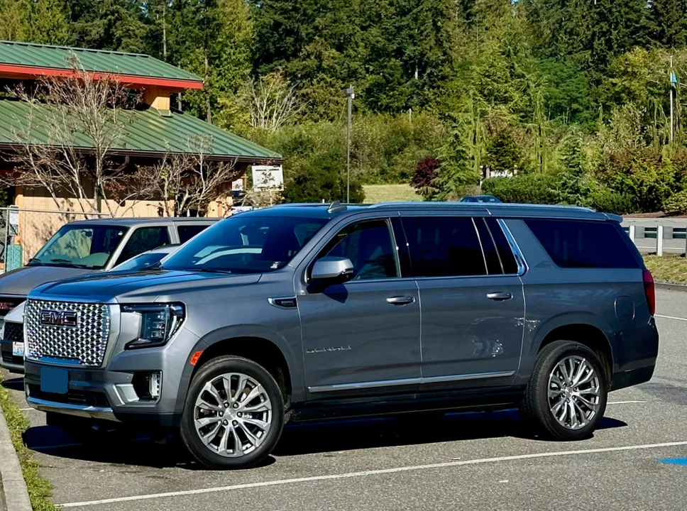 2021 GMC Yukon 5th Gen - Image 10 of 15