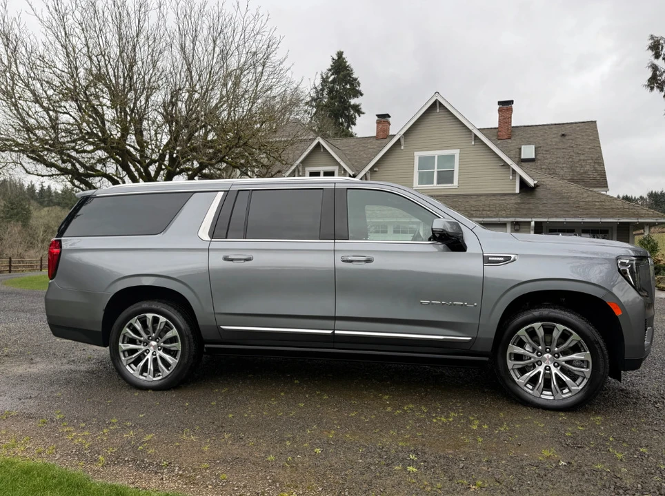 2021 GMC Yukon 5th Gen - Image 2 of 15