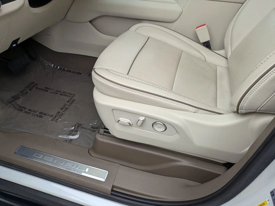 2021 GMC Yukon 5th Gen - Image 13 of 21