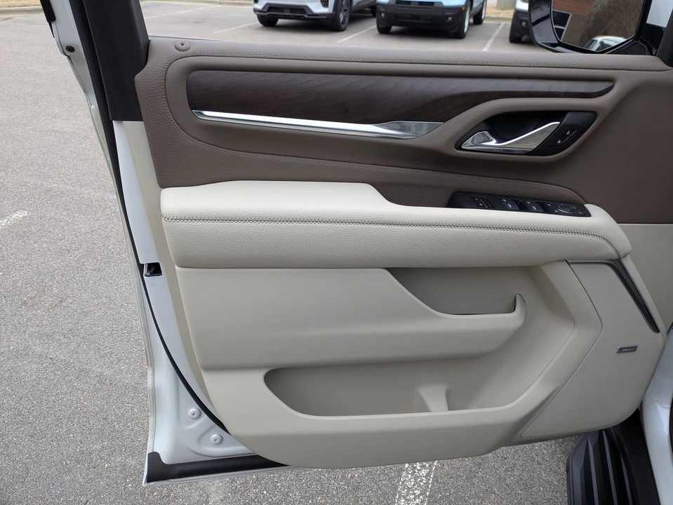 2021 GMC Yukon 5th Gen - Image 15 of 21