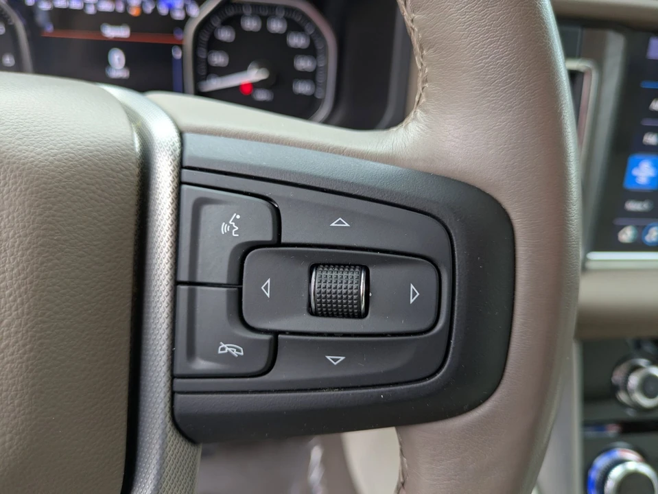 2021 GMC Yukon 5th Gen - Image 19 of 21