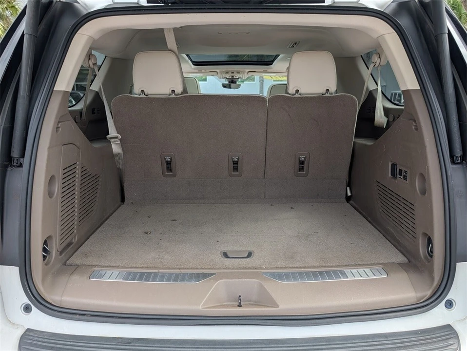 2021 GMC Yukon 5th Gen - Image 10 of 12