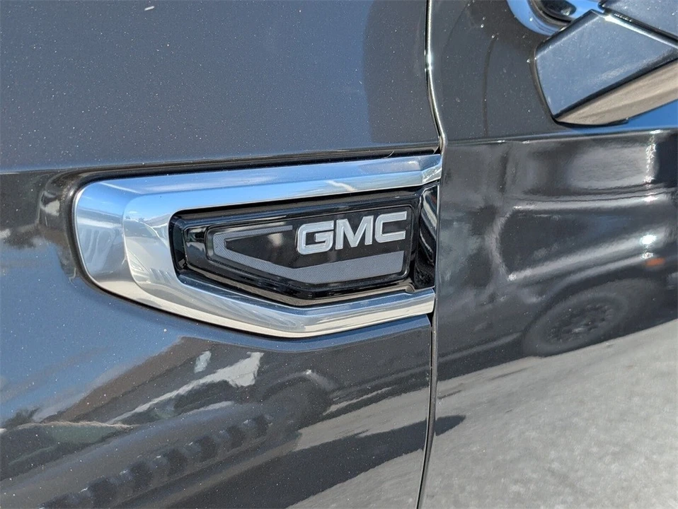 2021 GMC Yukon 5th Gen - Image 10 of 12