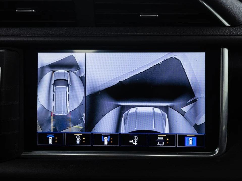 2021 GMC Yukon 5th Gen - Image 21 of 31
