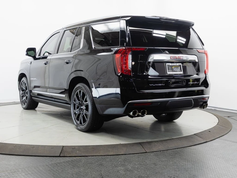 2021 GMC Yukon 5th Gen - Image 30 of 31