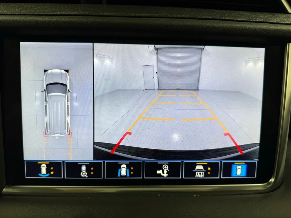 2021 GMC Yukon 5th Gen - Image 21 of 21