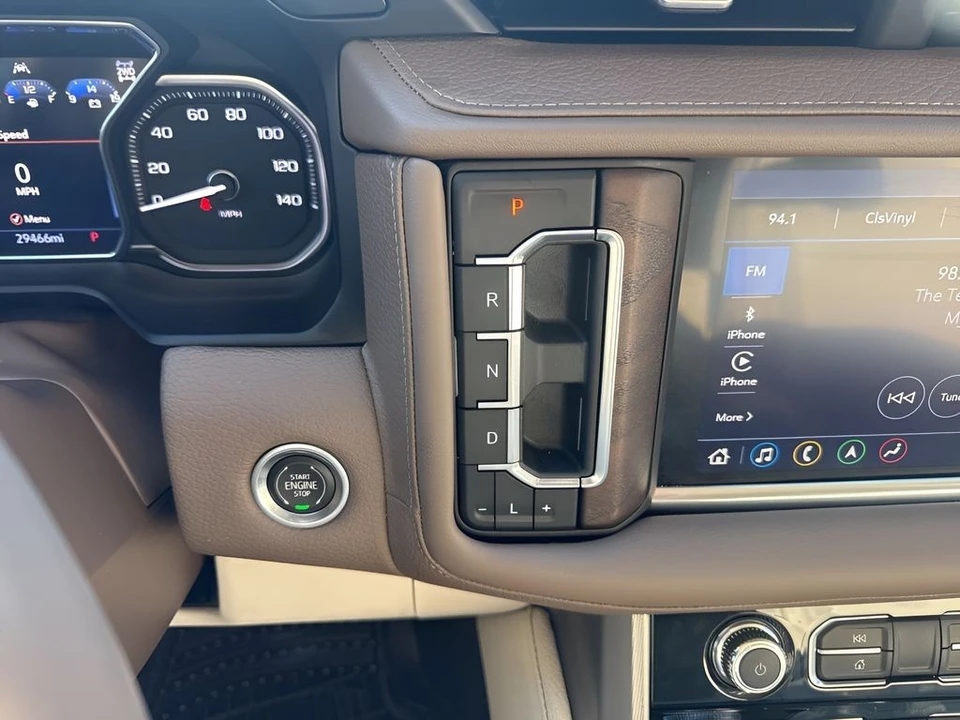 2021 GMC Yukon 5th Gen - Image 18 of 21