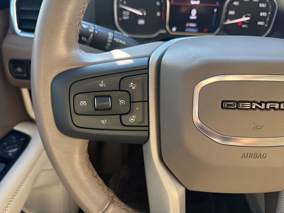 2021 GMC Yukon 5th Gen - Image 16 of 21