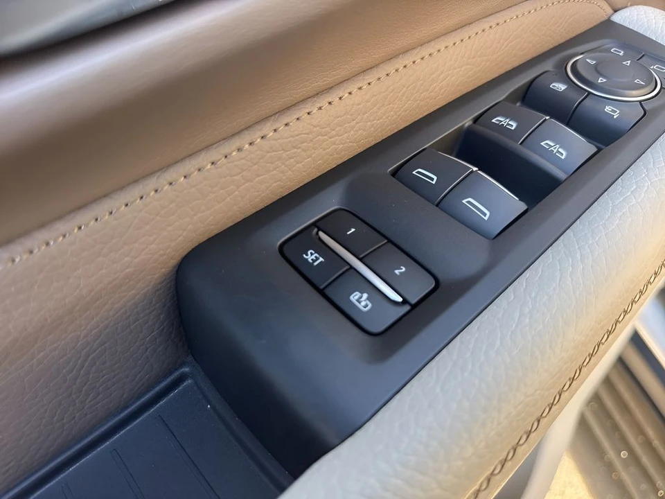 2021 GMC Yukon 5th Gen - Image 11 of 21