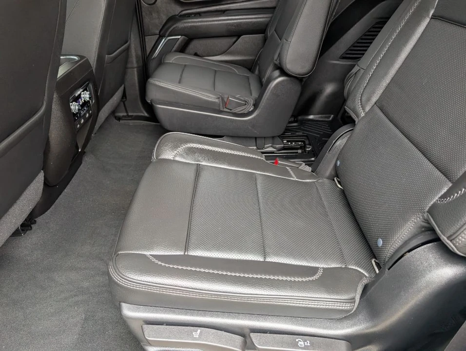 2021 GMC Yukon 5th Gen - Image 9 of 21